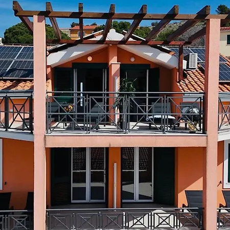 Medusalina-maestrale Trogir